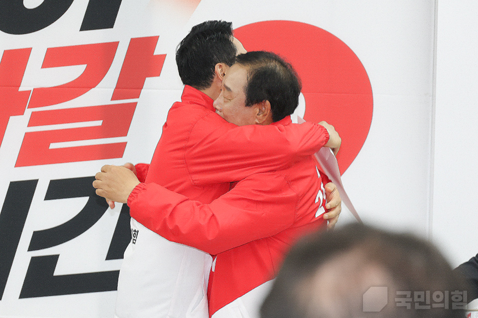 제목 노출 영역입니다 이미지