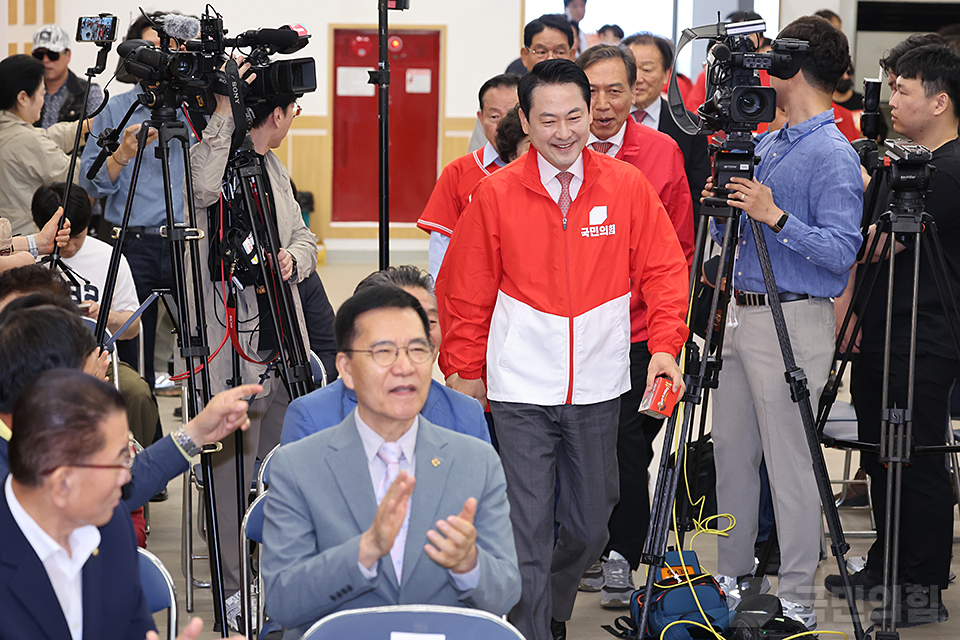 제목 노출 영역입니다 이미지