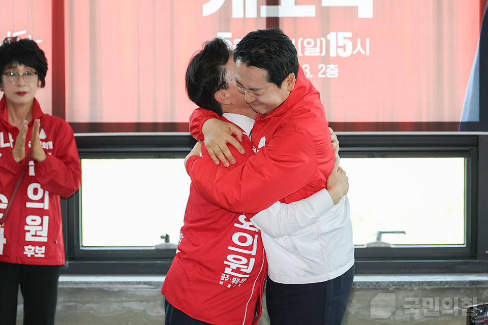 제목 노출 영역입니다 이미지