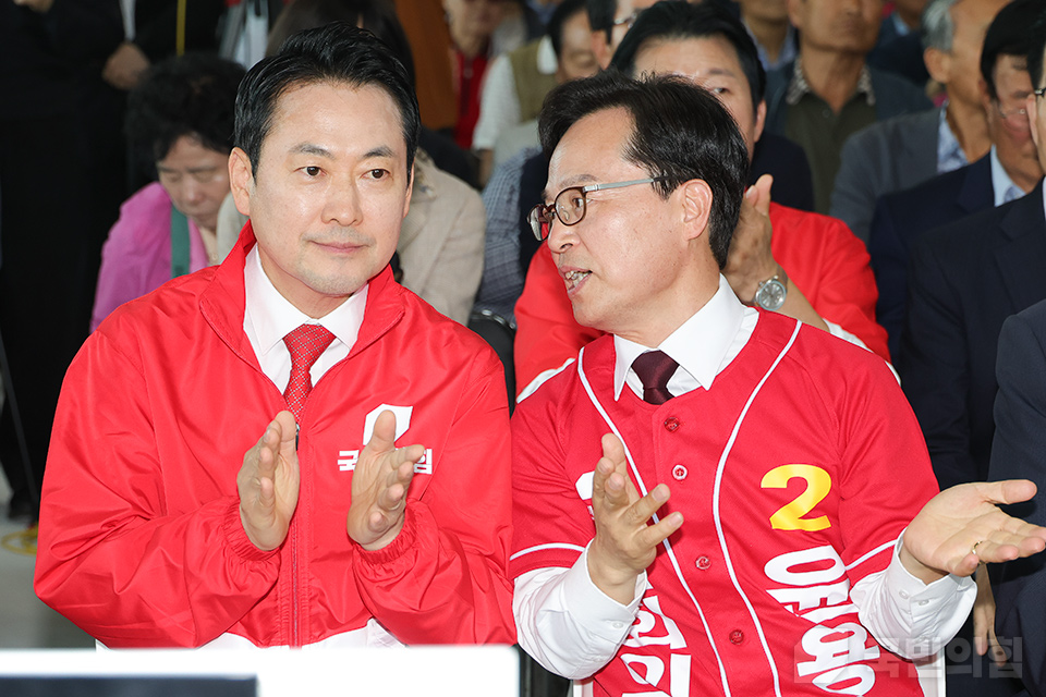 제목 노출 영역입니다 이미지