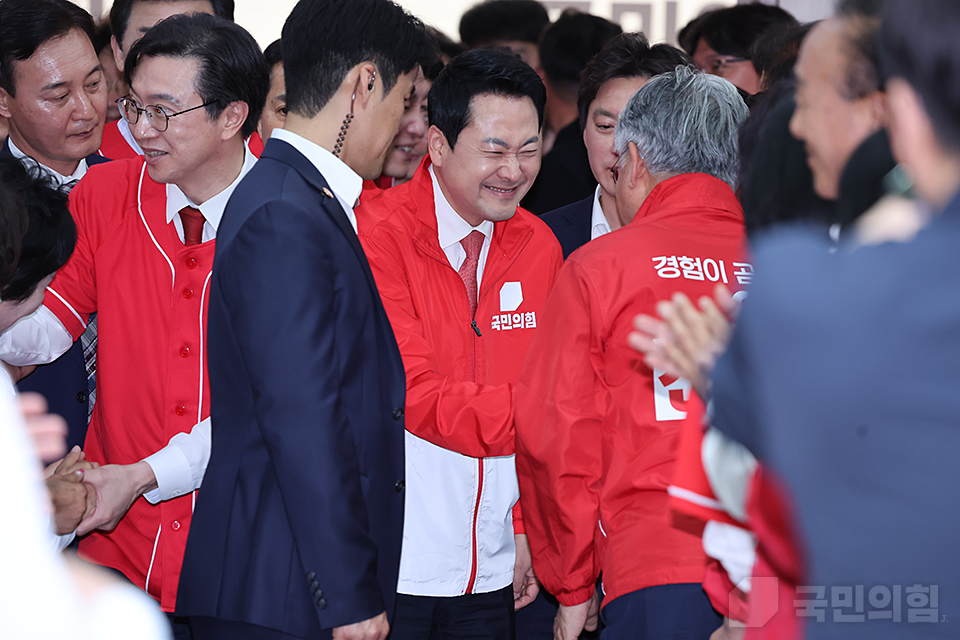 제목 노출 영역입니다 이미지