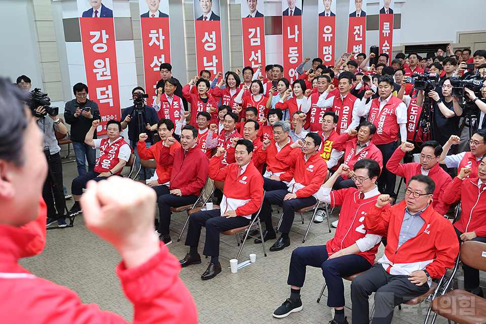 제목 노출 영역입니다 이미지