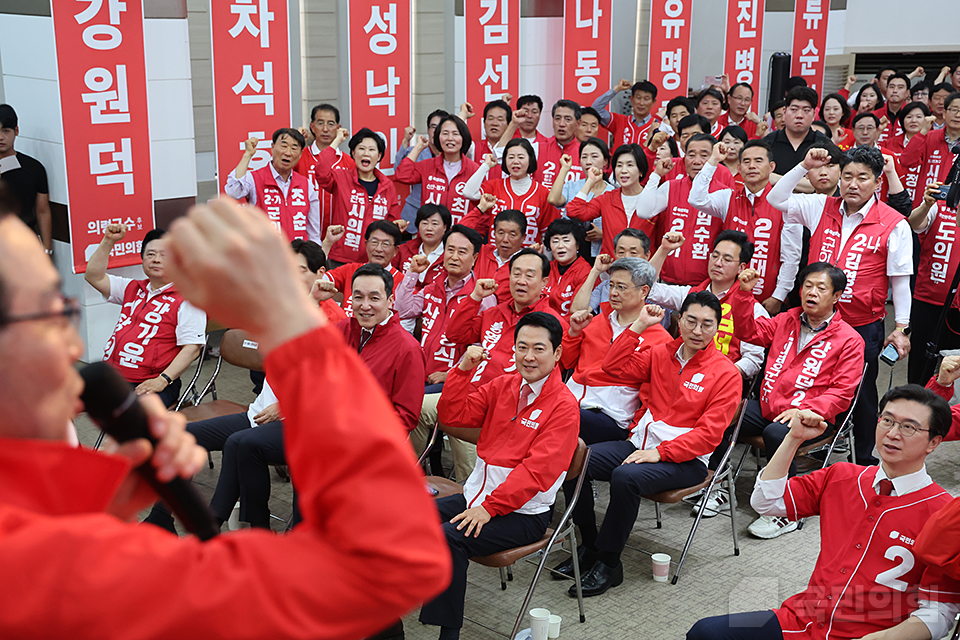 제목 노출 영역입니다 이미지