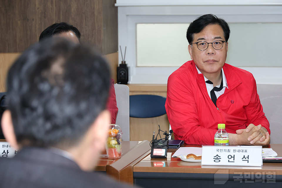 제목 노출 영역입니다 이미지