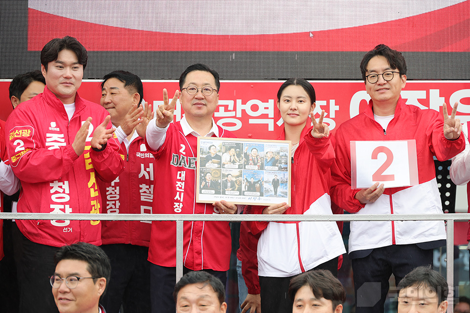 제목 노출 영역입니다 이미지