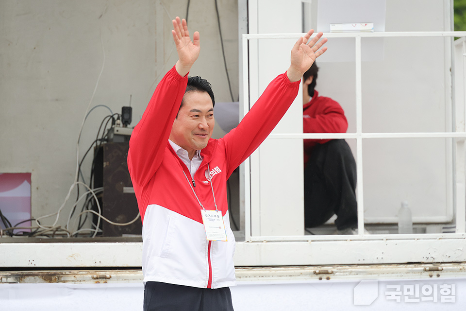 제목 노출 영역입니다 이미지