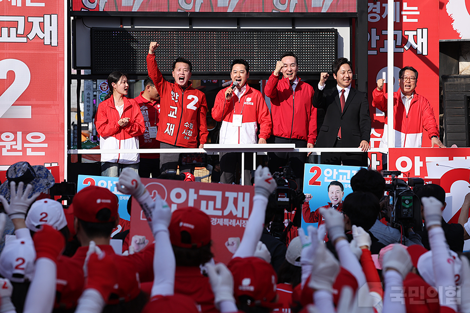 제목 노출 영역입니다 이미지