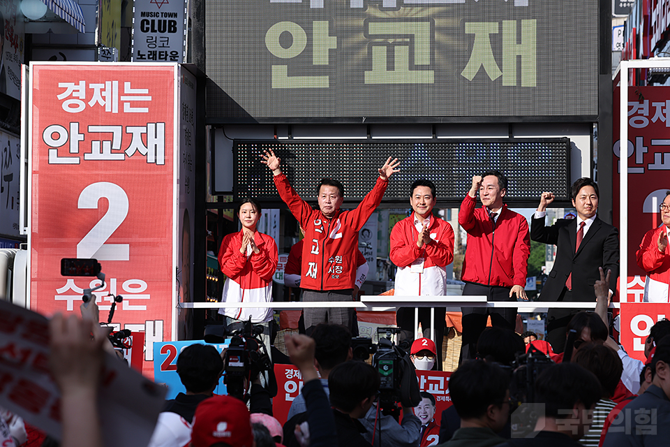 제목 노출 영역입니다 이미지