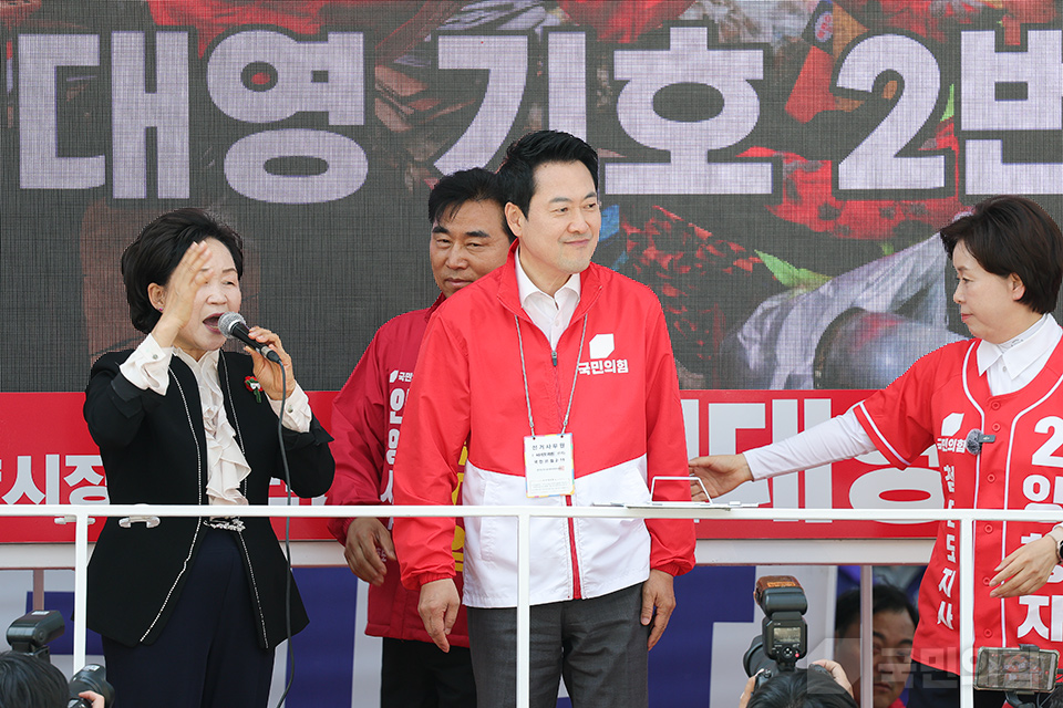 제목 노출 영역입니다 이미지