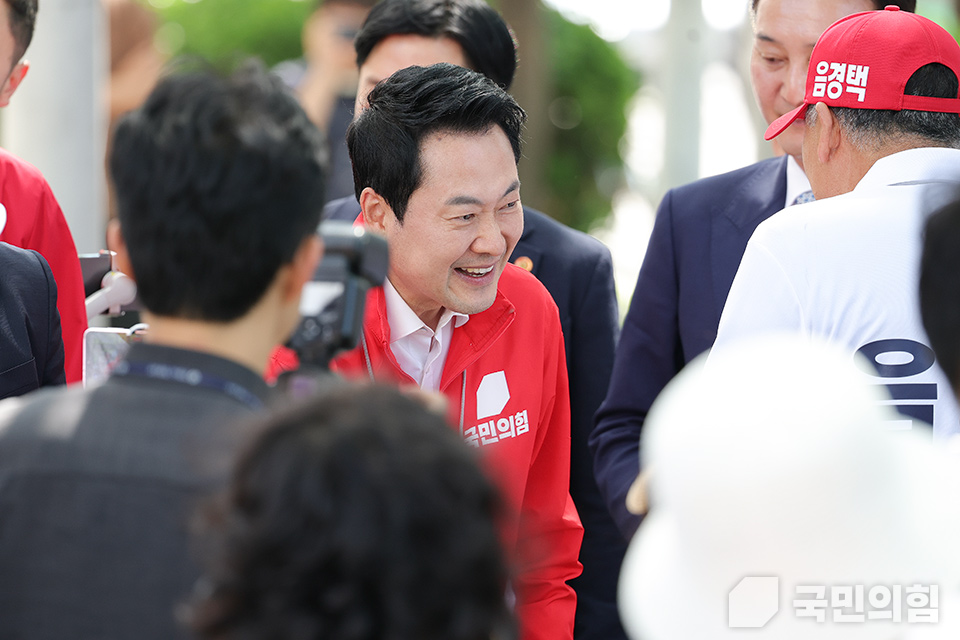 제목 노출 영역입니다 이미지