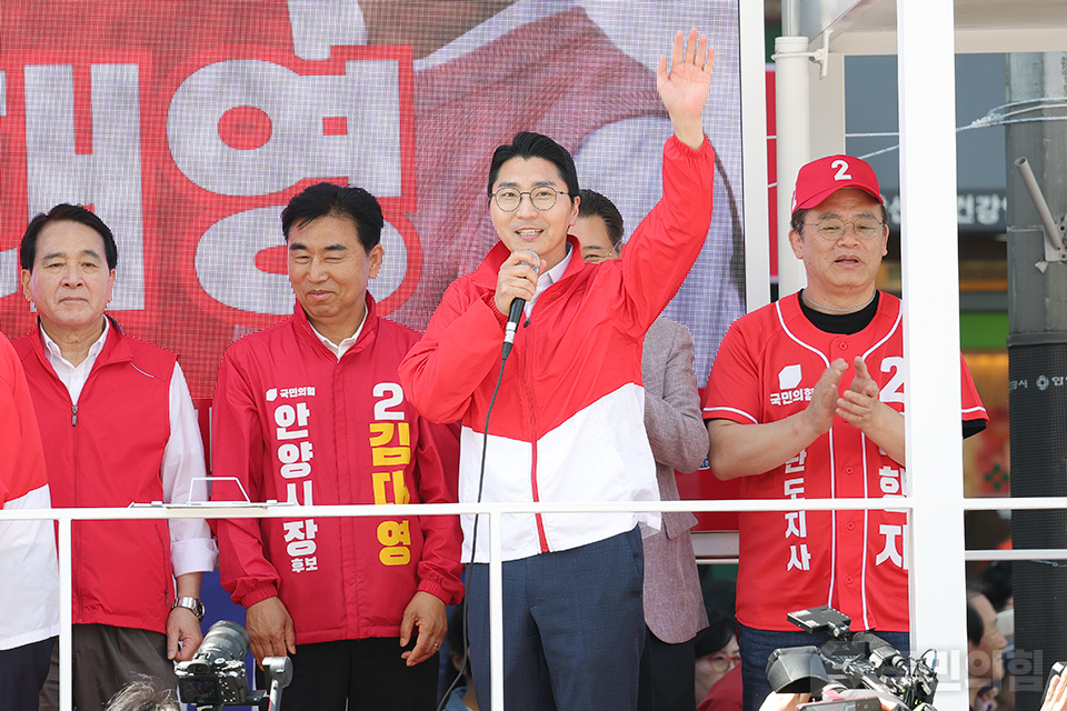 제목 노출 영역입니다 이미지