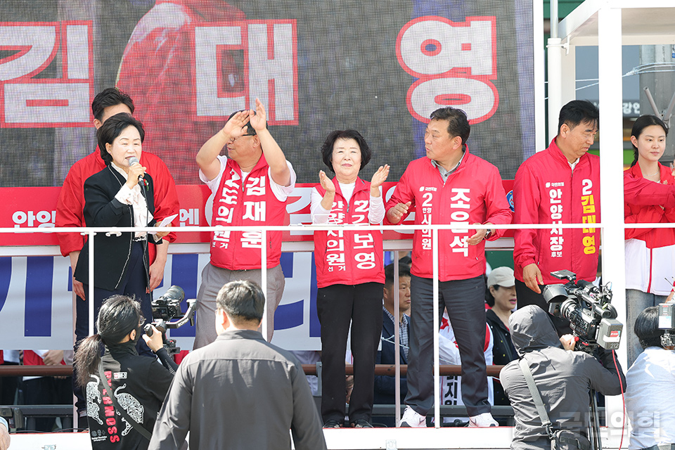 제목 노출 영역입니다 이미지