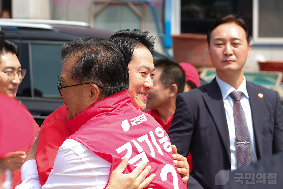 제목 노출 영역입니다 이미지