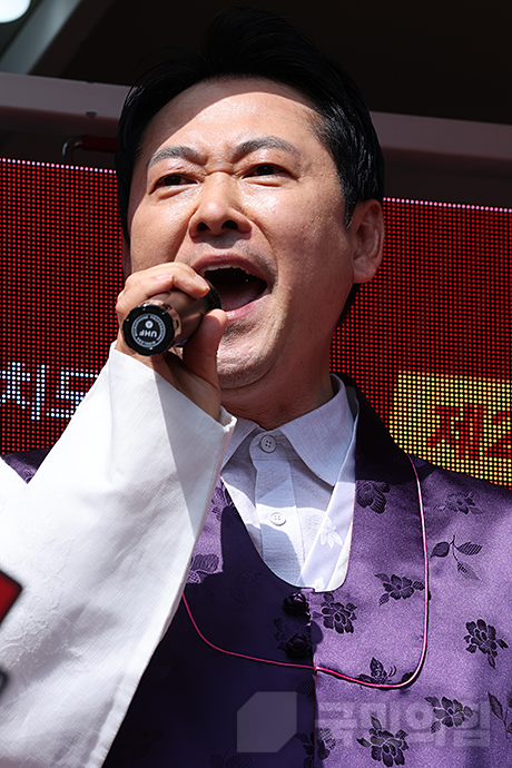 제목 노출 영역입니다 이미지