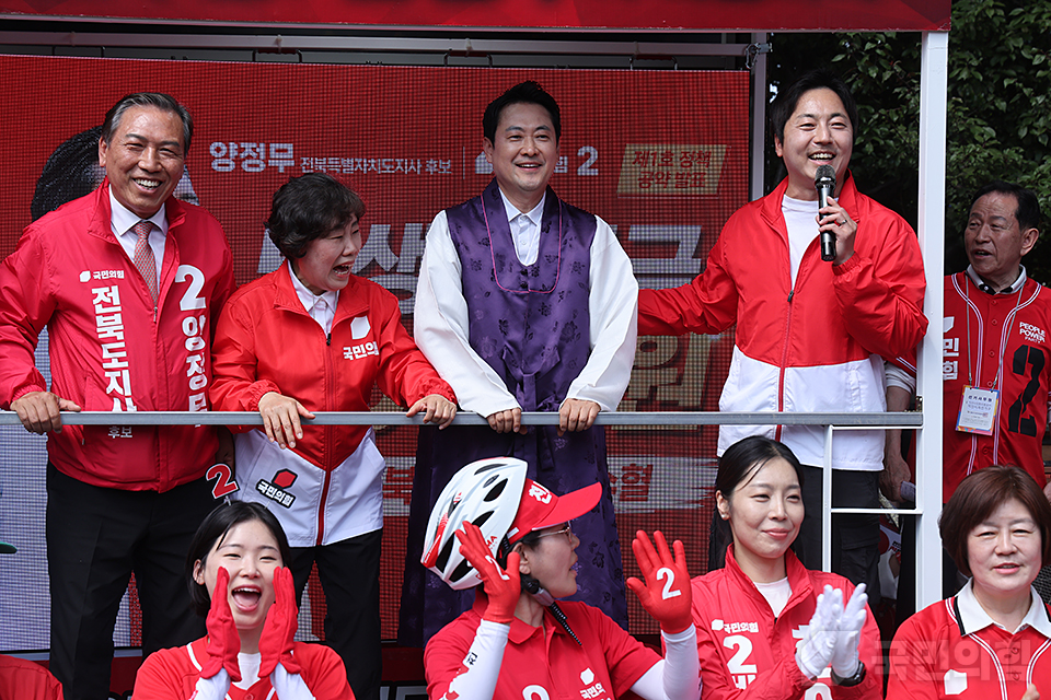 제목 노출 영역입니다 이미지