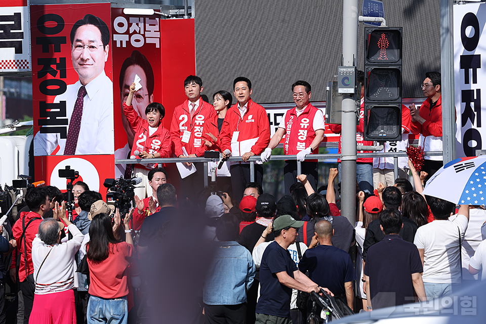 제목 노출 영역입니다 이미지