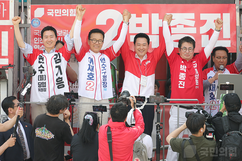 제목 노출 영역입니다 이미지