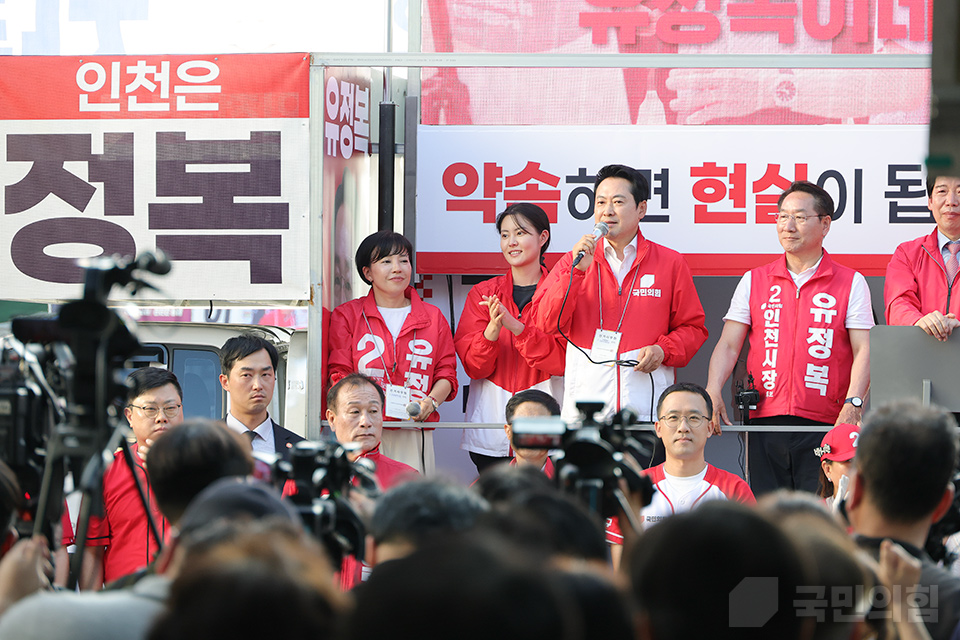 제목 노출 영역입니다 이미지
