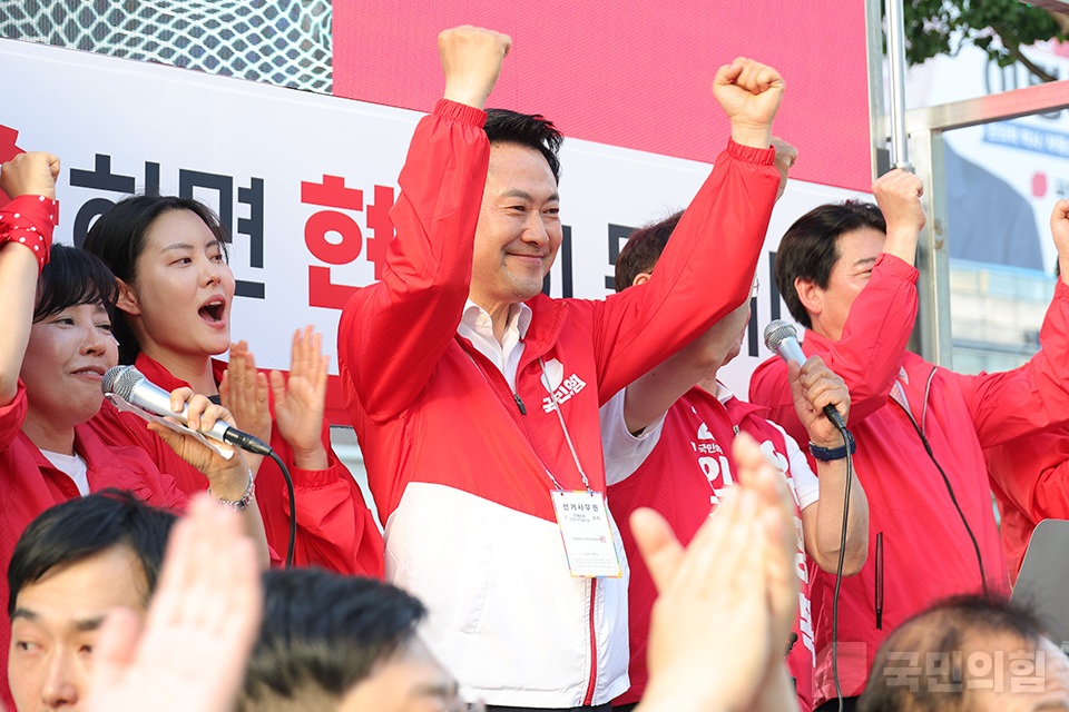 제목 노출 영역입니다 이미지