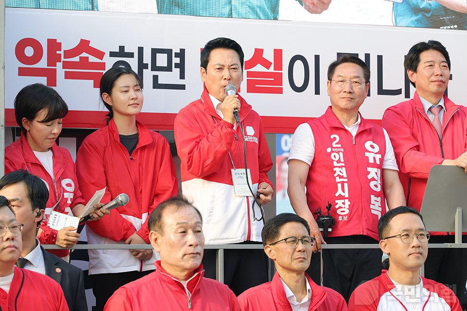 제목 노출 영역입니다 이미지