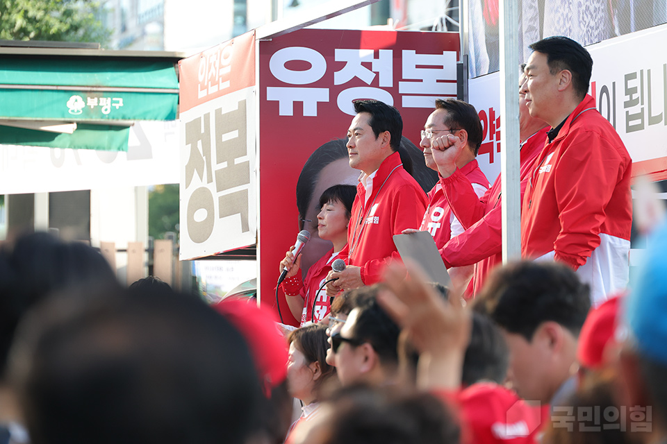 제목 노출 영역입니다 이미지