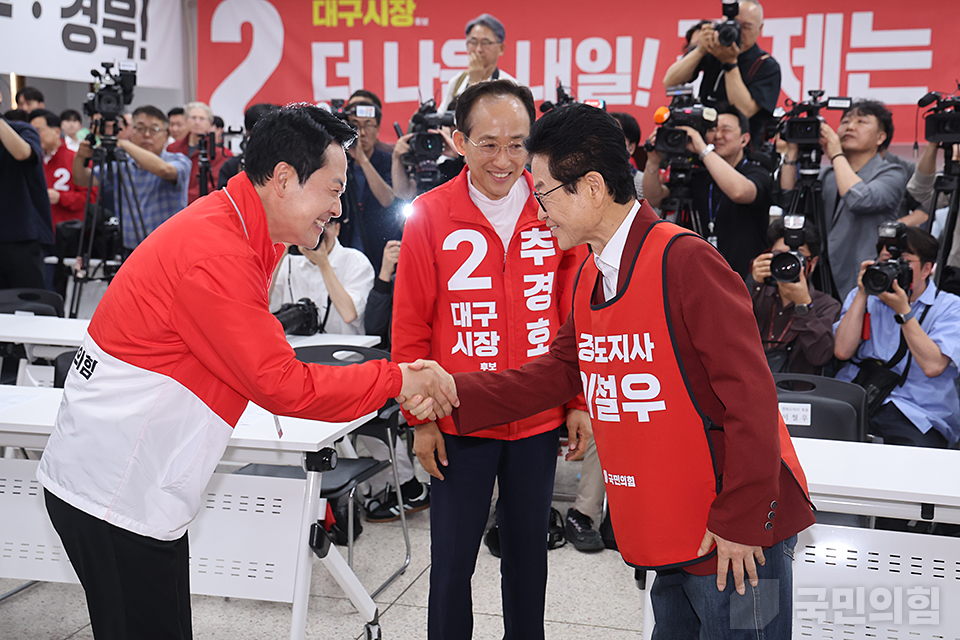 제목 노출 영역입니다 이미지