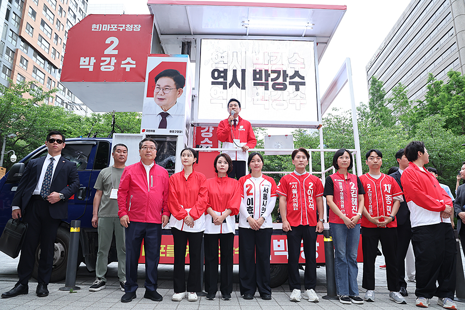 제목 노출 영역입니다 이미지