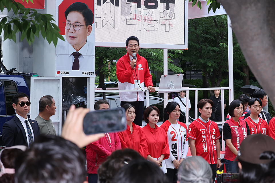 제목 노출 영역입니다 이미지