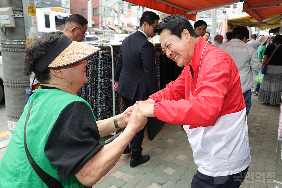 제목 노출 영역입니다 이미지