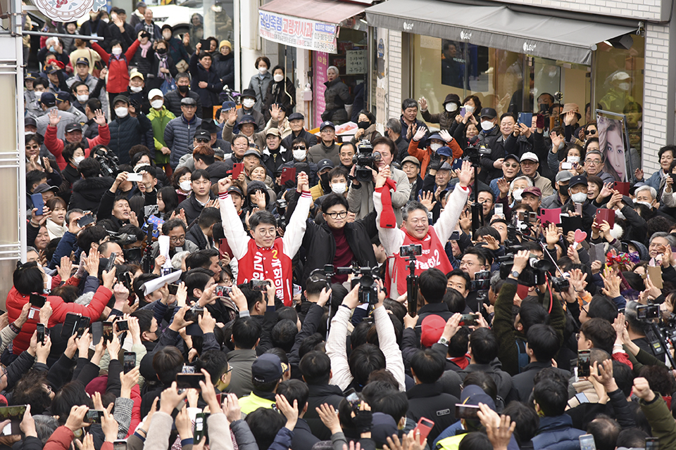 제목 노출 영역입니다 이미지