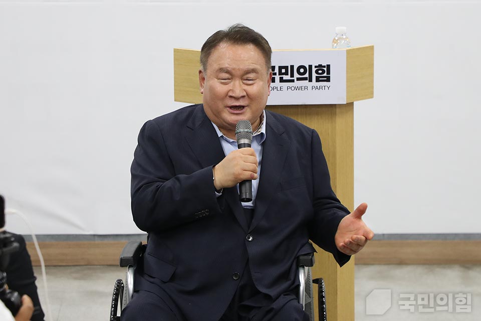 제목 노출 영역입니다 이미지