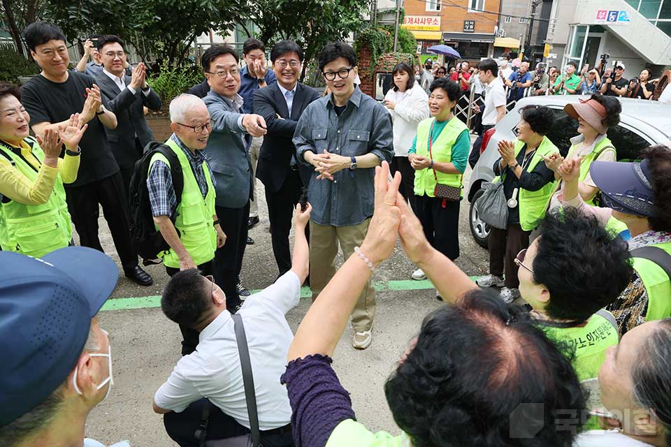 제목 노출 영역입니다 이미지