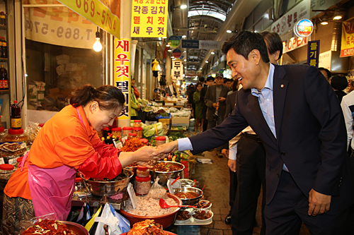 제목 노출 영역입니다 이미지