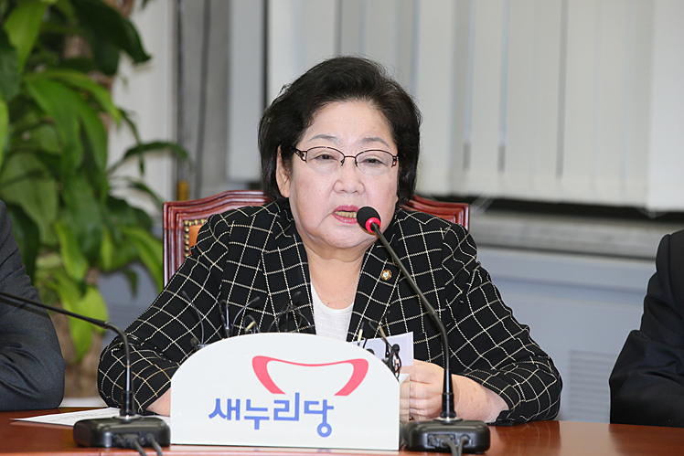 제목 노출 영역입니다 이미지