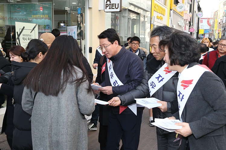 제목 노출 영역입니다 이미지