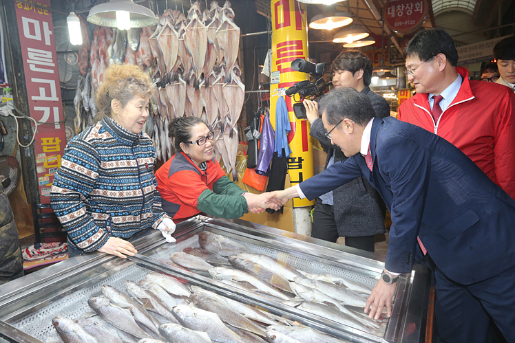 제목 노출 영역입니다 이미지