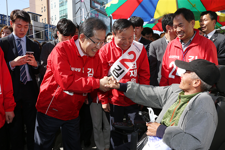 제목 노출 영역입니다 이미지