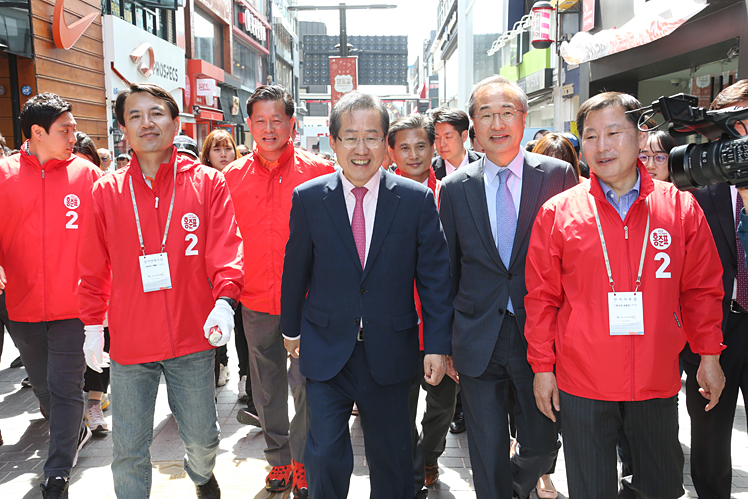 제목 노출 영역입니다 이미지