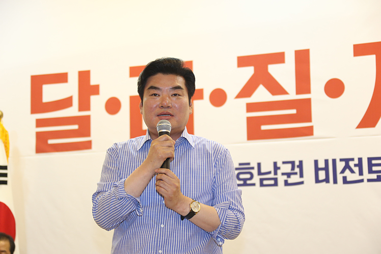 제목 노출 영역입니다 이미지