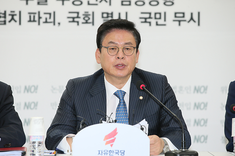 제목 노출 영역입니다 이미지