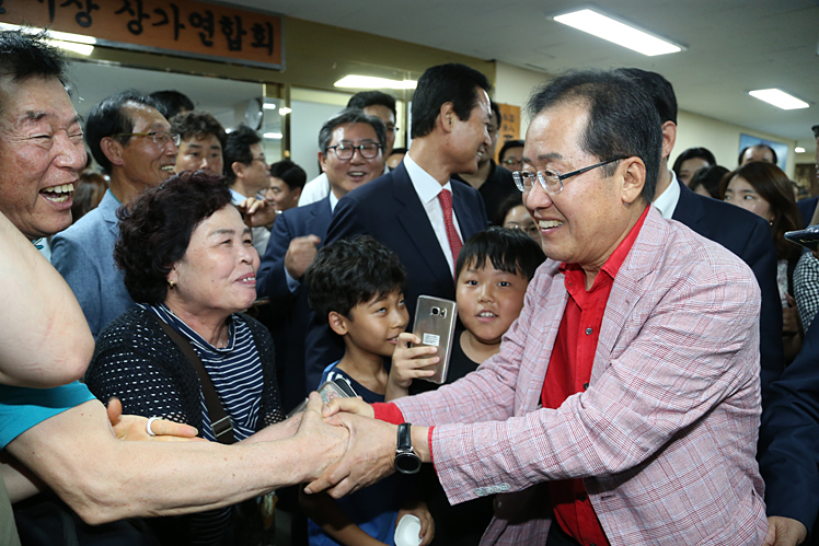 제목 노출 영역입니다 이미지