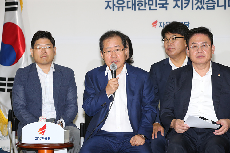 제목 노출 영역입니다 이미지