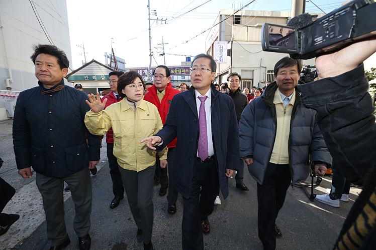 제목 노출 영역입니다 이미지