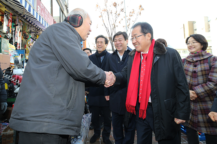 제목 노출 영역입니다 이미지