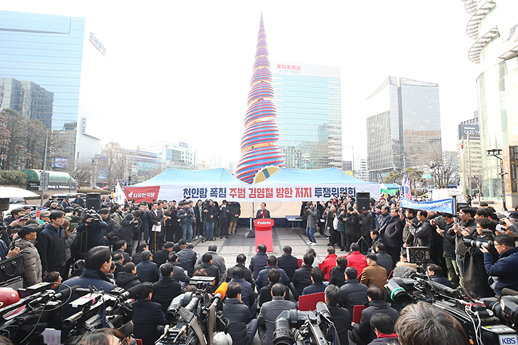 제목 노출 영역입니다 이미지