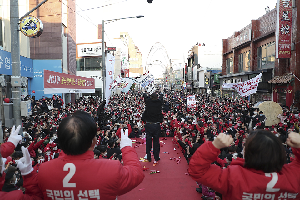 제목 노출 영역입니다 이미지