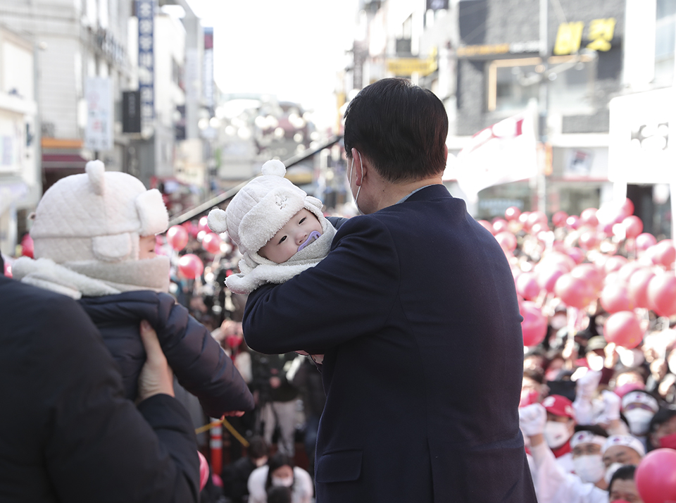 제목 노출 영역입니다 이미지