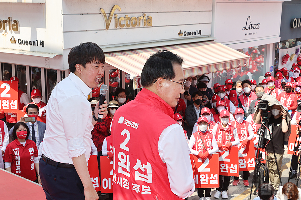 제목 노출 영역입니다 이미지