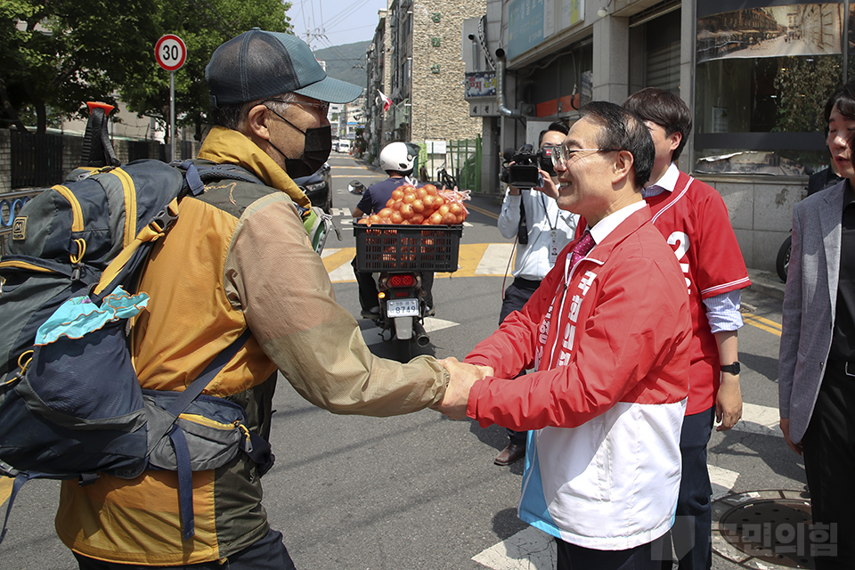 제목 노출 영역입니다 이미지