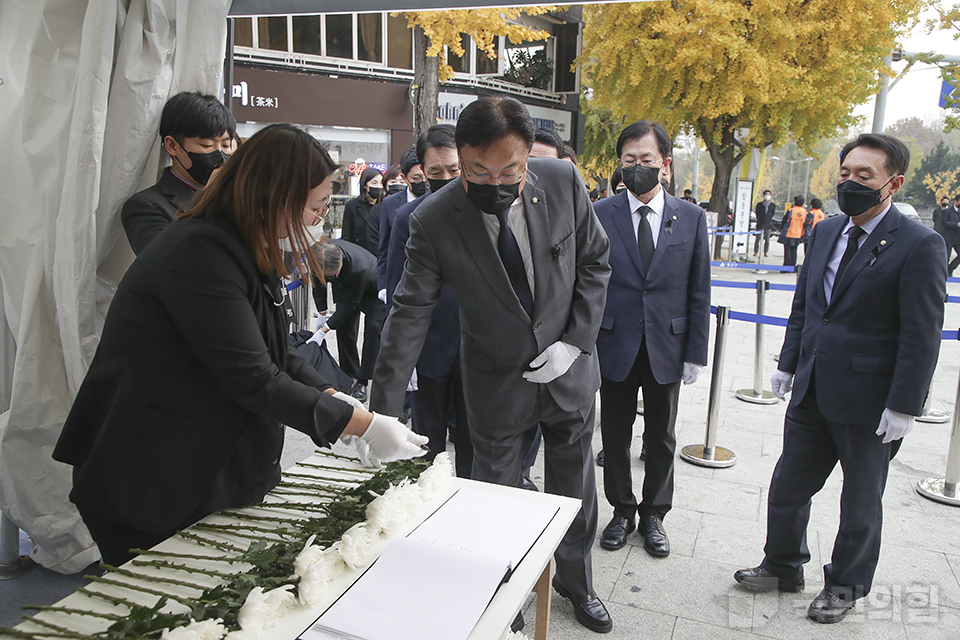 제목 노출 영역입니다 이미지